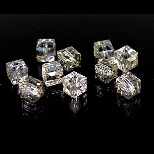 Glasschliffperlen Würfel beige (ca. Ø: 8 mm), 10 Perlen