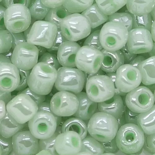Rocailles pastellgrün opak-poliert (4 mm - 6/0), 25 g