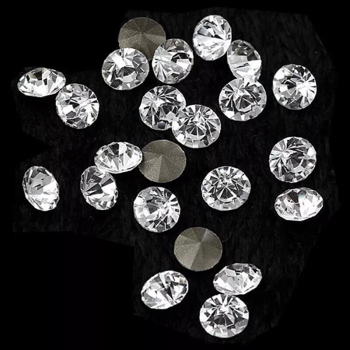 Chatons Glas Silber Doppelkegel (Ø: 8 mm), 10 Stück Chatons Glas Silber Doppelkegel (Ø: 8 mm), 10 Stück